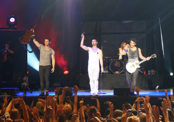 Jonas Brothers Toronto 2013 concert