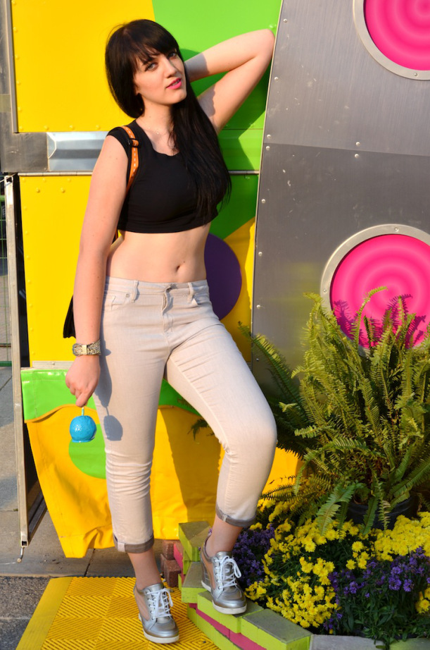 jump from paper carnival 12