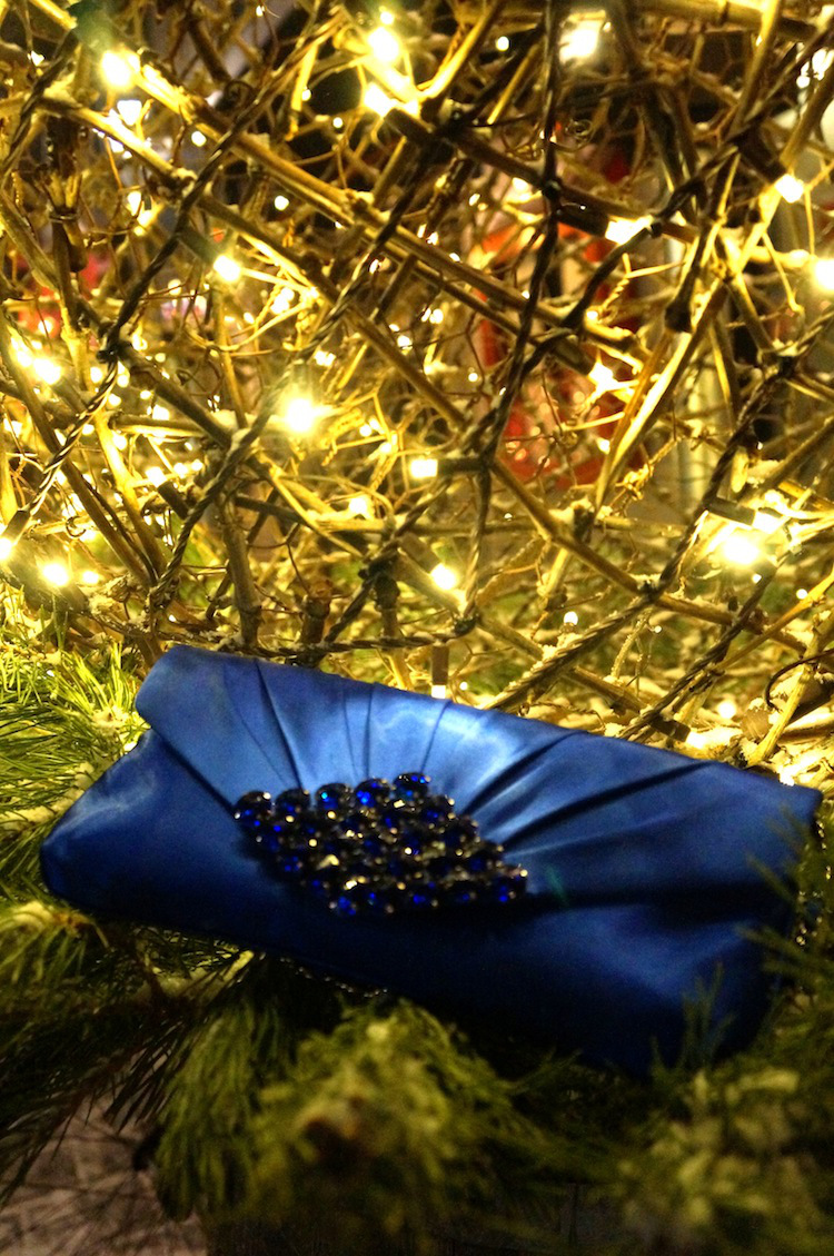 jeanne lottie blue clutch 5