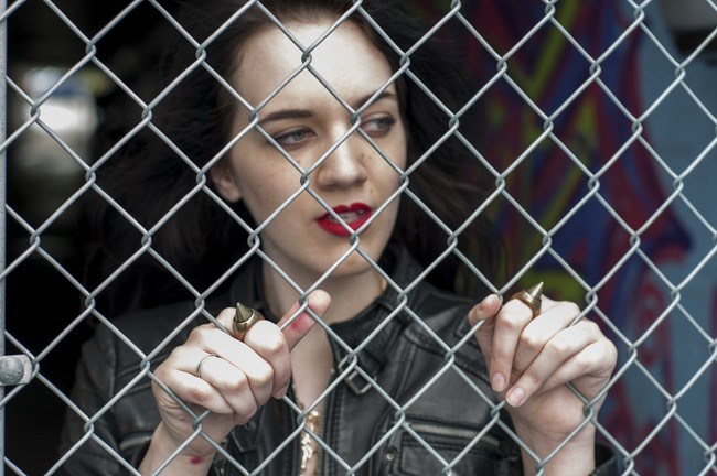 greaser_girl_modern_trendy_techie_5