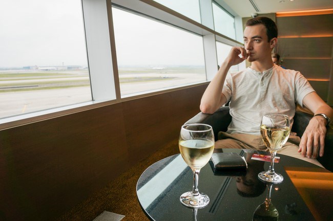 al_premium_lounge_toronto_pearson_airport