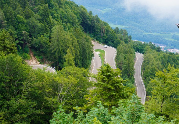hairpin_turns_passo_mendola_photography
