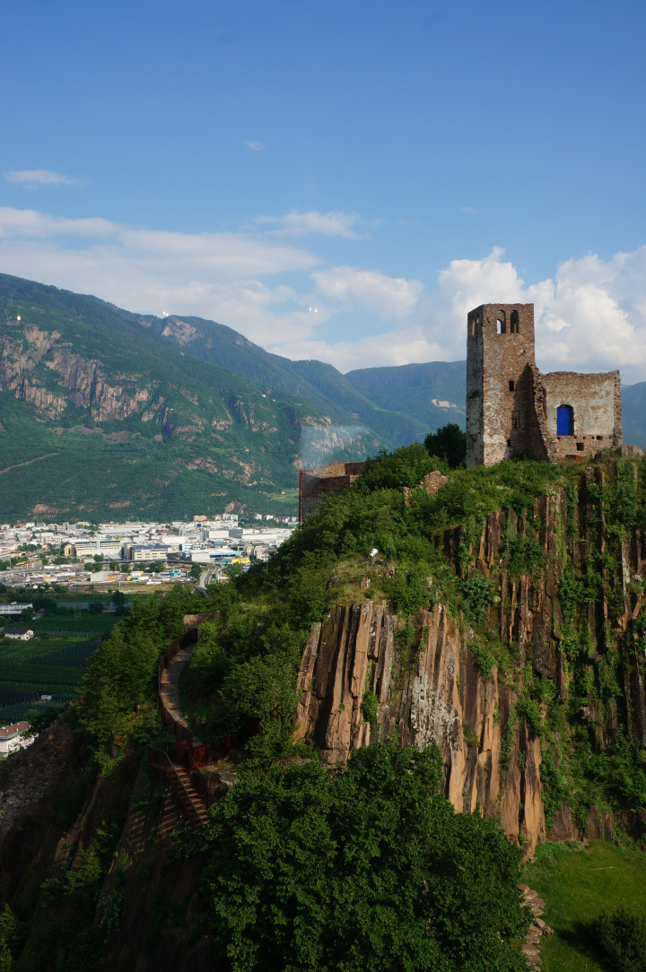 italy_firmiano_castle_bolzano