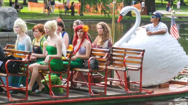 boston_photo_diary_trendy_techie_disney_princesses_on_swan_boat