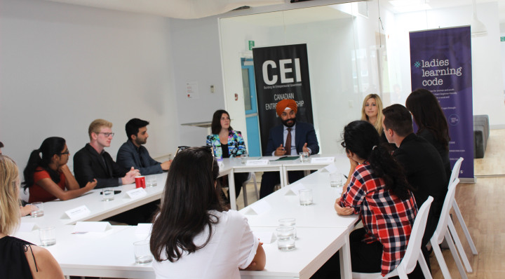 minister_bains_youth_entrepreneurship_roundtable_canada