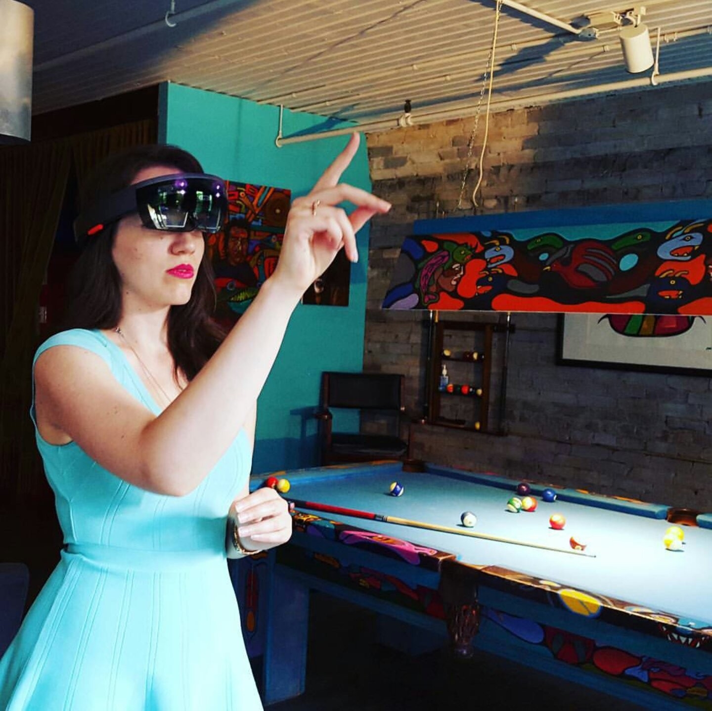 trendy_techie_hololens