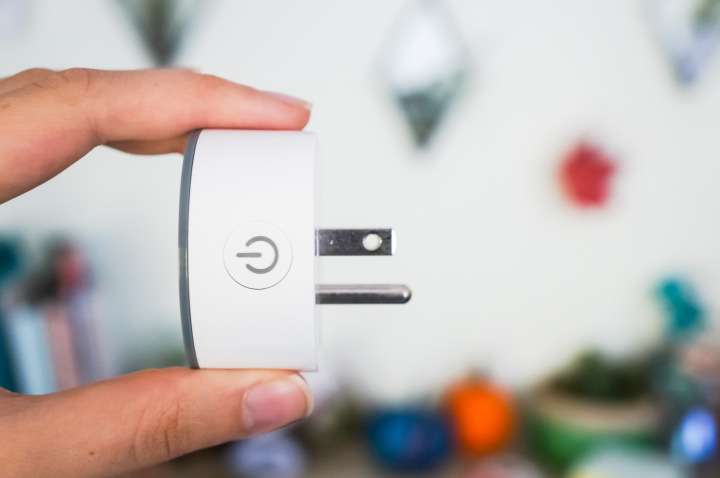 eques-elf-smart-plug-iot-trendy-techie-2