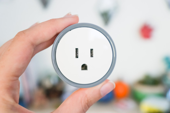 eques-elf-smart-plug-iot-trendy-techie-3