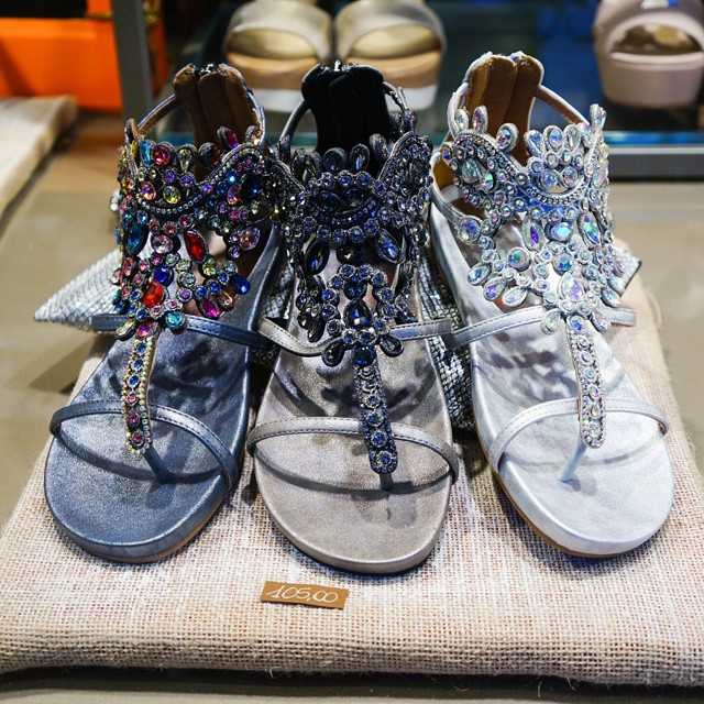 How mystifying are these jeweled sandals? Imagine them with one of @emmaoclothing1's gorgeous crocheted beach dresses with the long trumpet sleeves...the perfect summer look. 
#summer #style #fashion #shoes #shoeporn #sandals #jewel #styleblogger