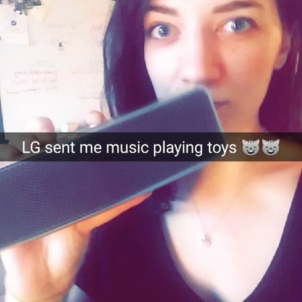 @lgcanada sent me speakers and headphones to review! Stay tuned for the review next week on the blog.
.
.
#music #speakers #lg #tech #technology #techblogger #blogger #techie #musicflow